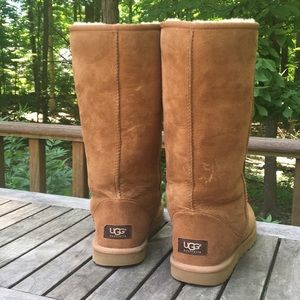 UGG Boots - Classic Tall in Chestnut